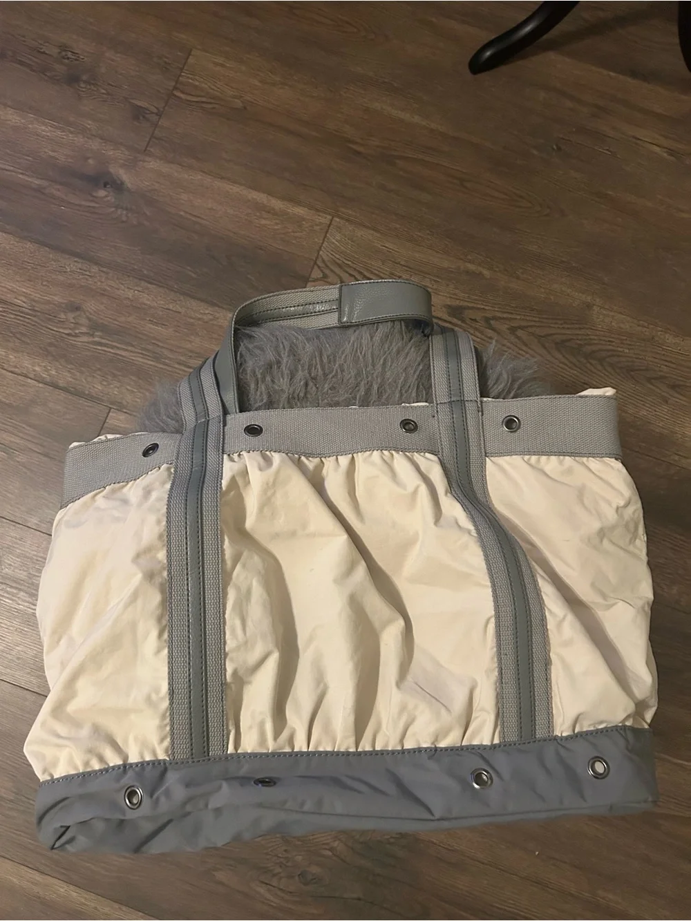 NY & C Canvas and Nylon Two-Tone Tote Bag in Cream and Light Gray